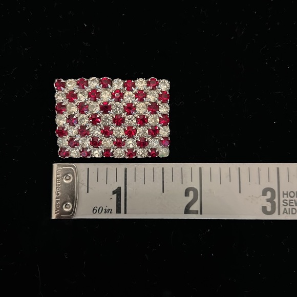 Crystal Brooch - Picture 3 of 4